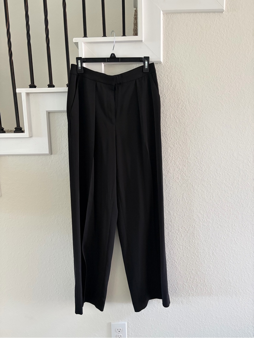 Like New! H&M Women’s Black Trousers, Size 8